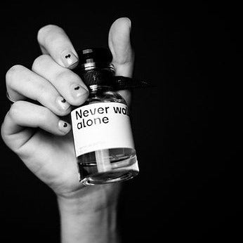 Extrait de Parfum unisexe "Never Walk Alone" Perfi