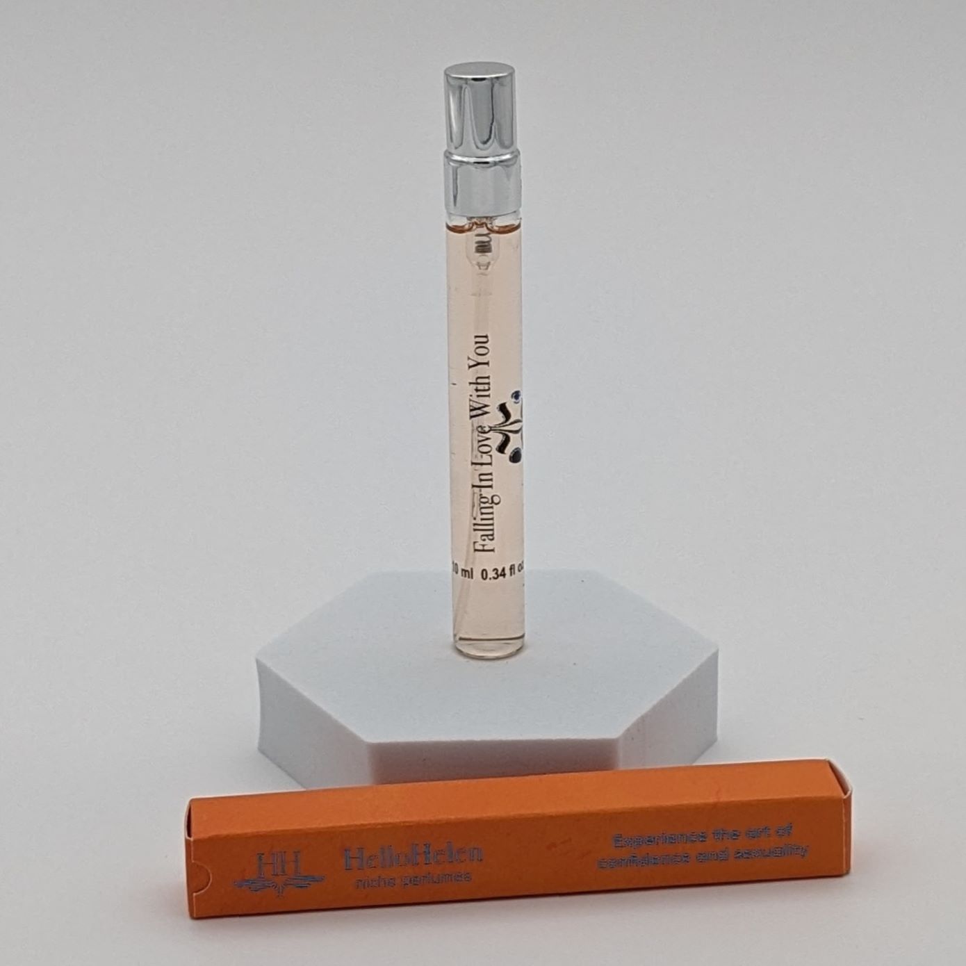 Falling in Love With You - HelloHelen - Eau de parfum 10ml - flacon et boite